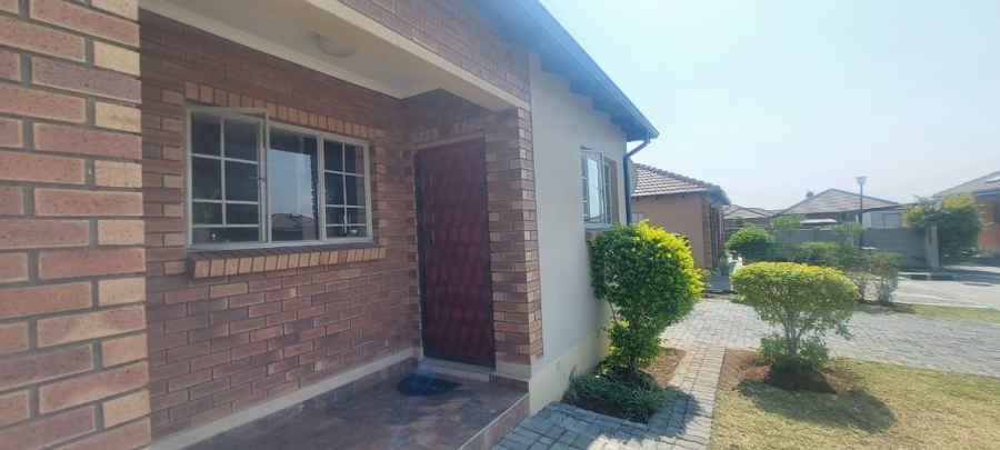 3 Bedroom Property for Sale in Waterkloof East North West